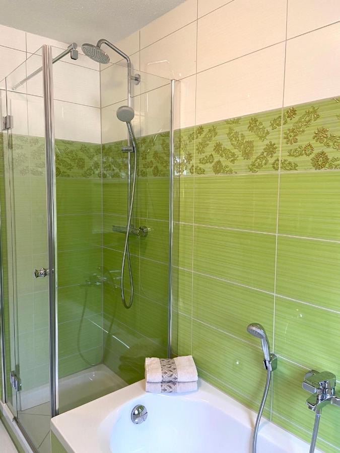 אטנהיים Ferienwohnung Kuhn מראה חיצוני תמונה